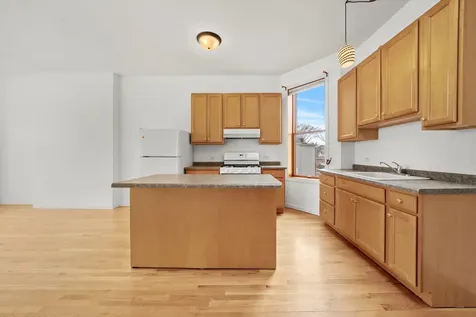718 West 51st Street Chicago IL 60609
