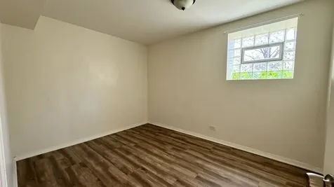 4954 South Kedvale Avenue Chicago IL 60632