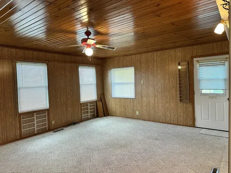 5827 Garden Plain Road Fulton IL 61252