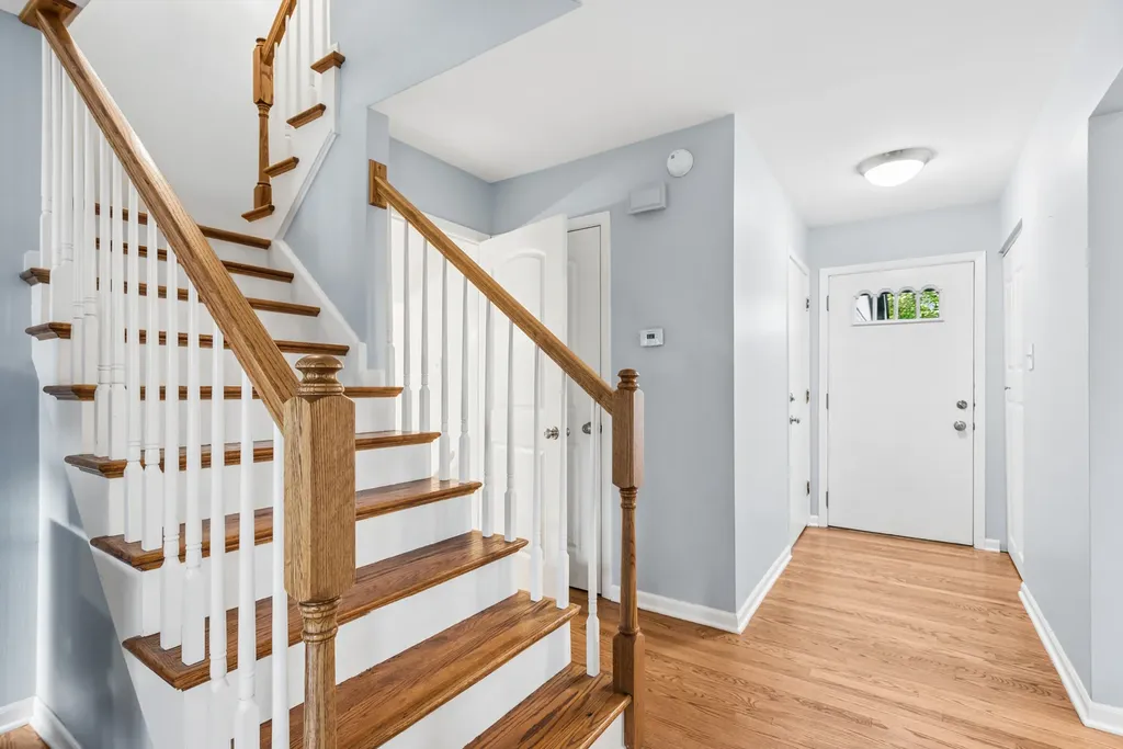 1534 Blackburn Street Wheaton IL 60189