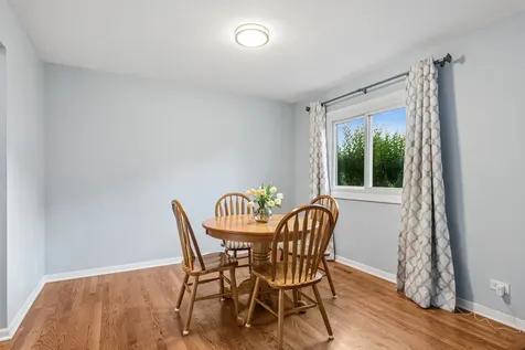 1534 Blackburn Street Wheaton IL 60189