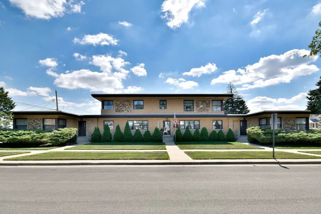7315 West Dickens Avenue Elmwood Park IL 60707