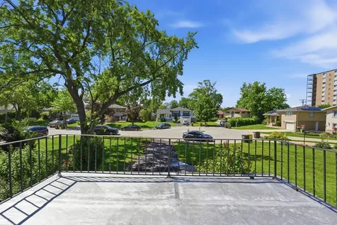 2524 Allison Court Glenview IL 60025