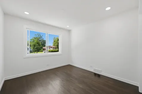 2524 Allison Court Glenview IL 60025