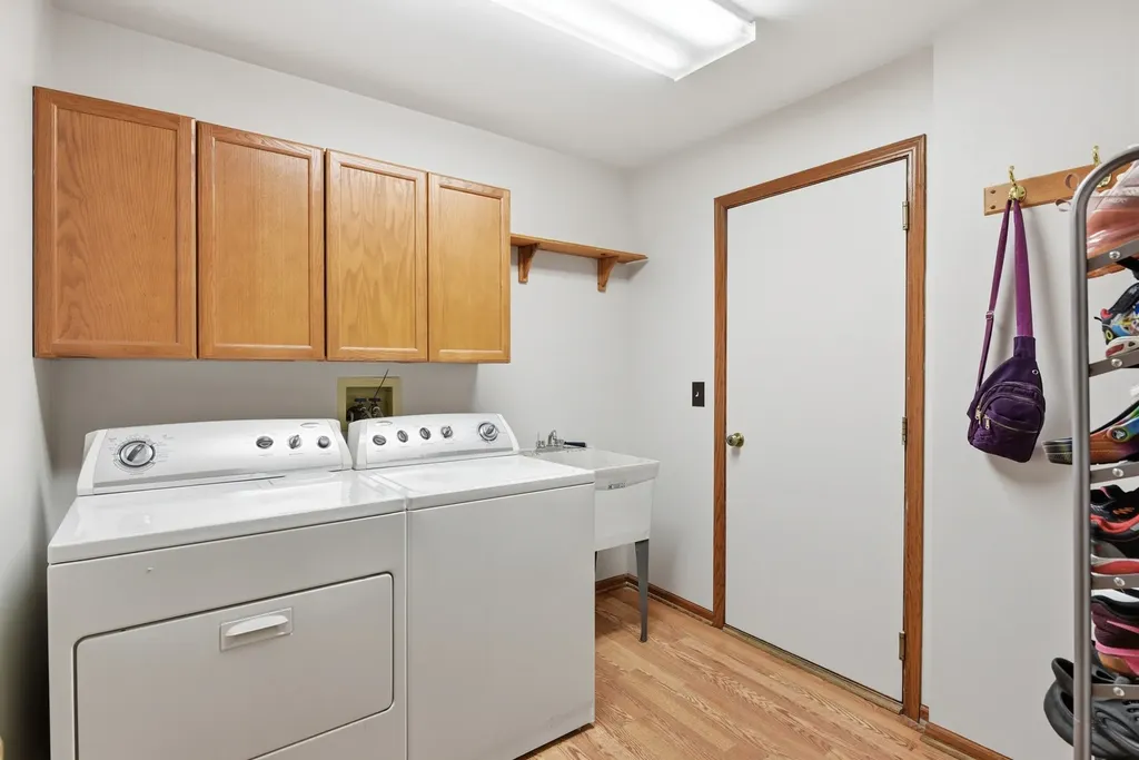 2054 Winding Lakes Drive Plainfield IL 60586