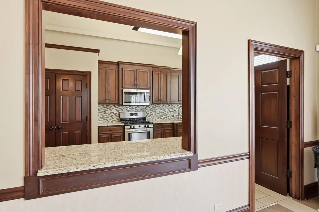 2054 Winding Lakes Drive Plainfield IL 60586