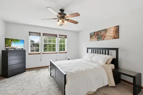 2054 Winding Lakes Drive Plainfield IL 60586