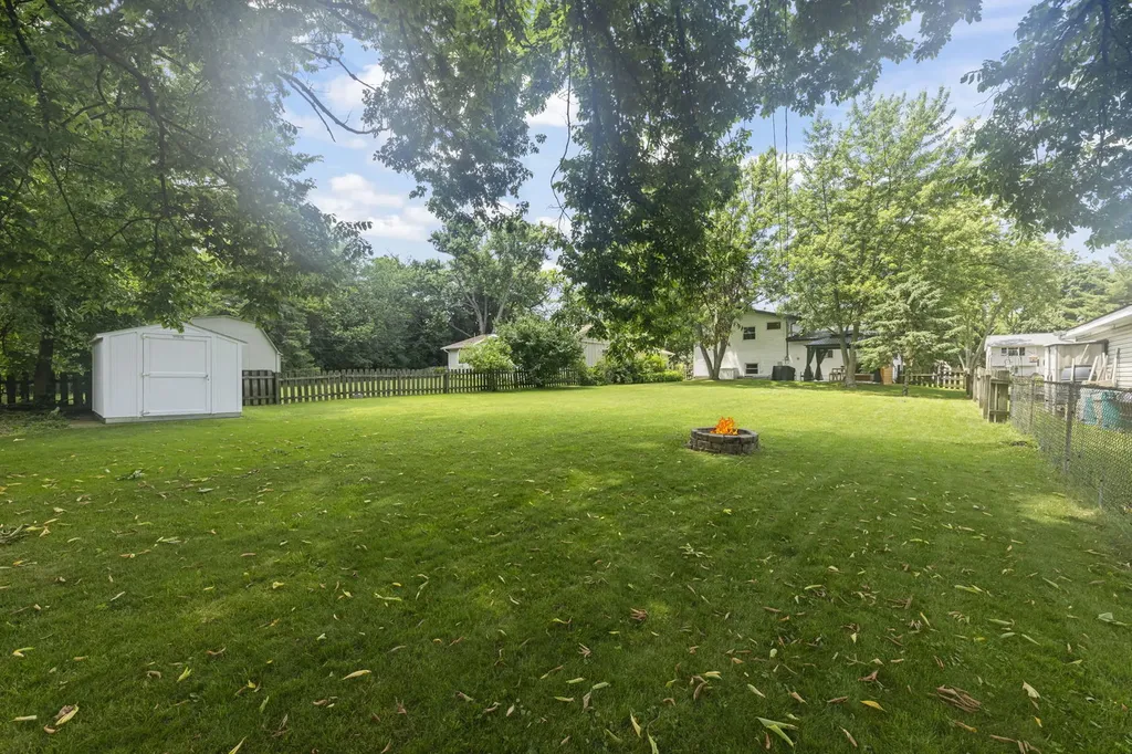 6029 Grand Avenue Downers Grove IL 60516