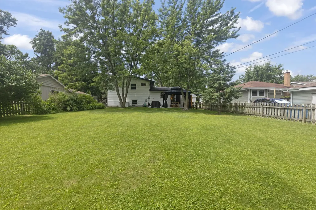 6029 Grand Avenue Downers Grove IL 60516