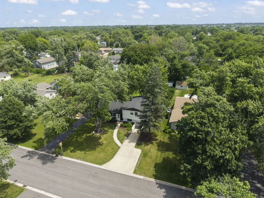 6029 Grand Avenue Downers Grove IL 60516