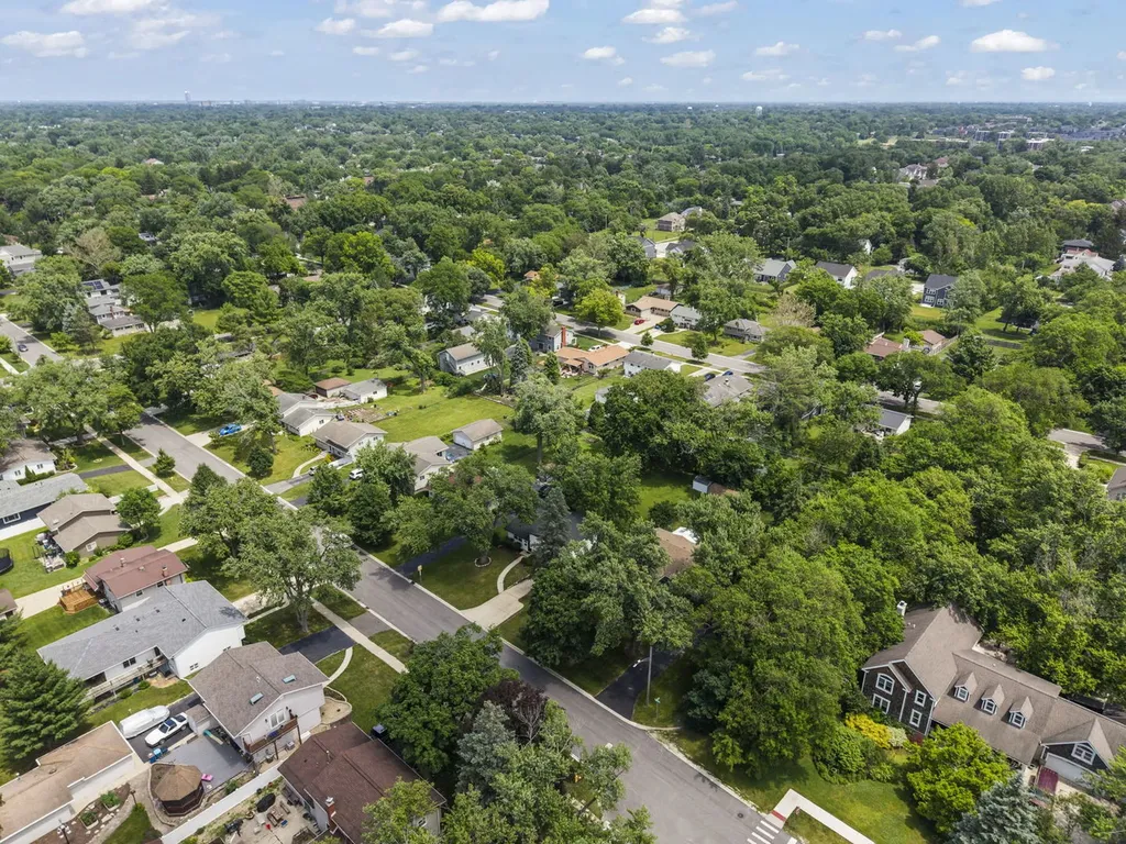 6029 Grand Avenue Downers Grove IL 60516