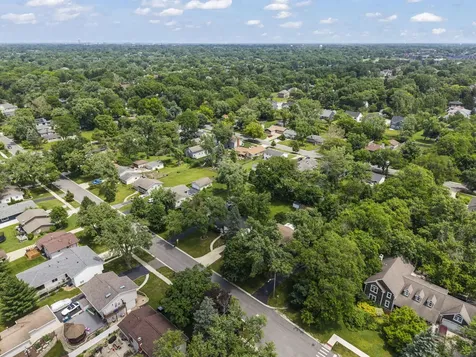 6029 Grand Avenue Downers Grove IL 60516