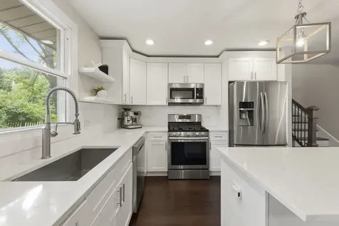 6029 Grand Avenue Downers Grove IL 60516