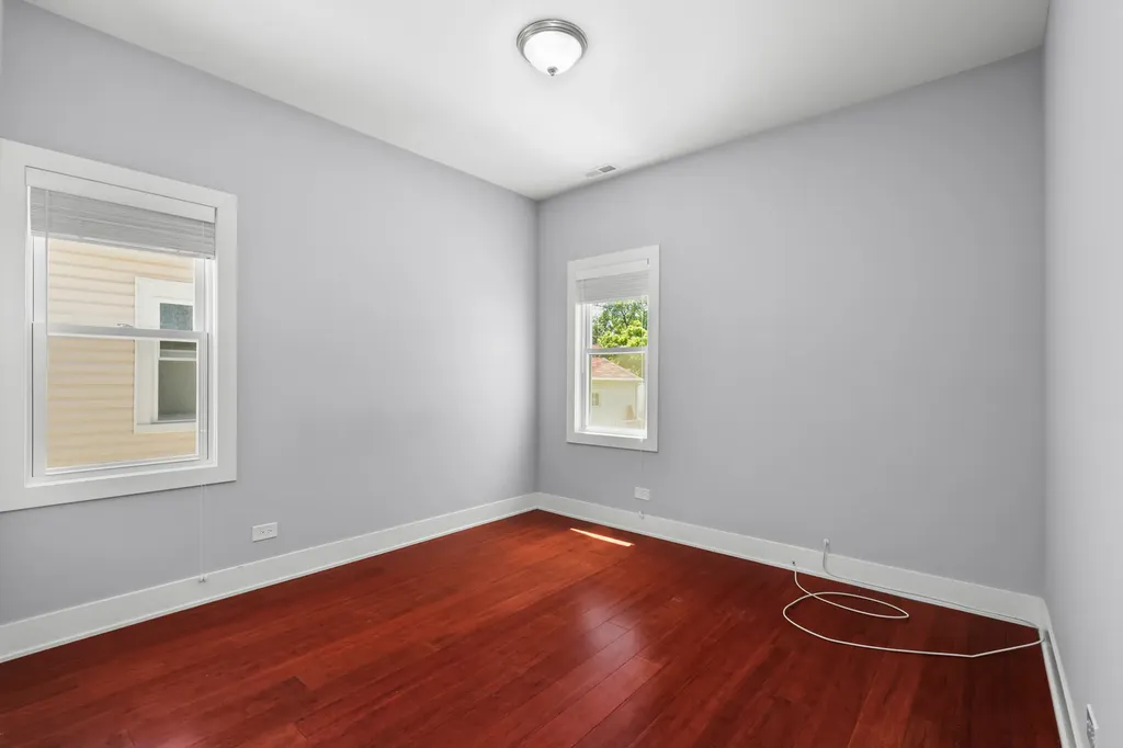 7351 West Barry Avenue Chicago IL 60707