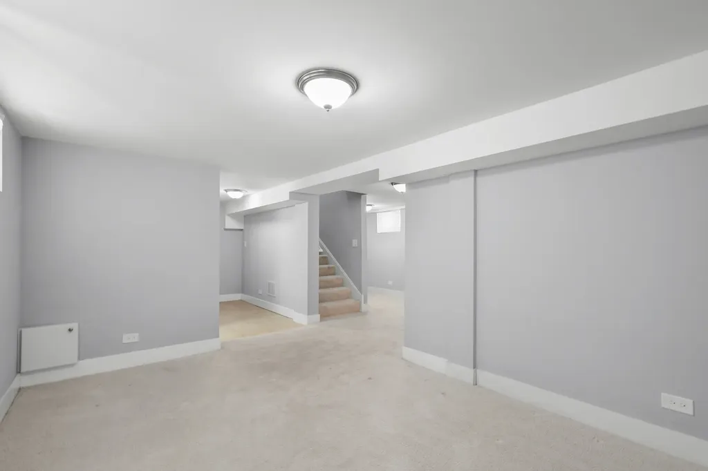 7351 West Barry Avenue Chicago IL 60707
