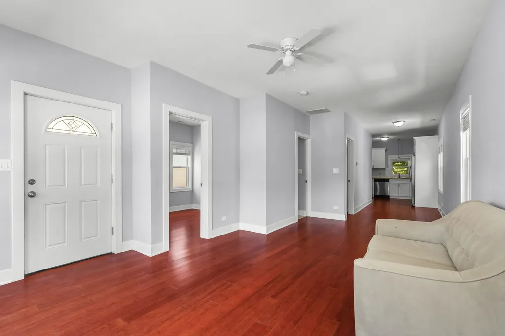7351 West Barry Avenue Chicago IL 60707