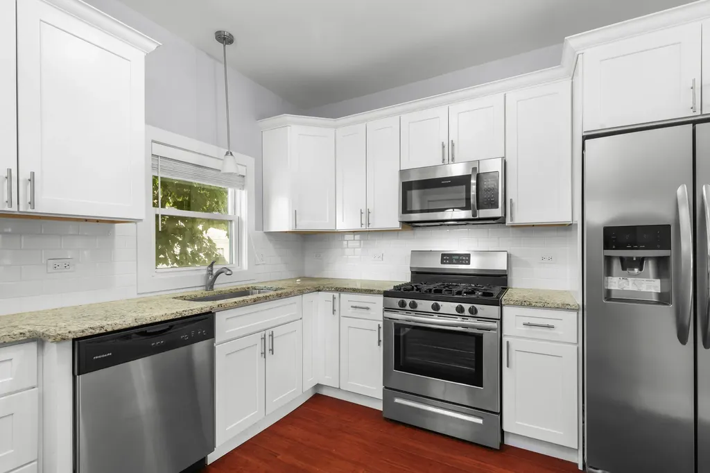 7351 West Barry Avenue Chicago IL 60707