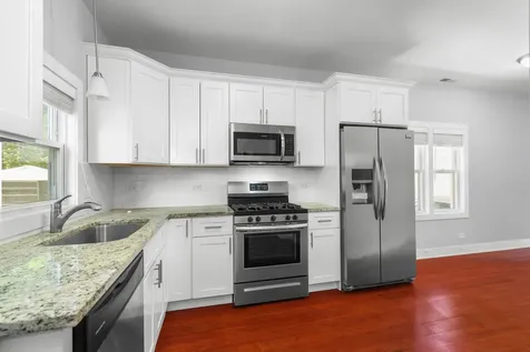 7351 West Barry Avenue Chicago IL 60707