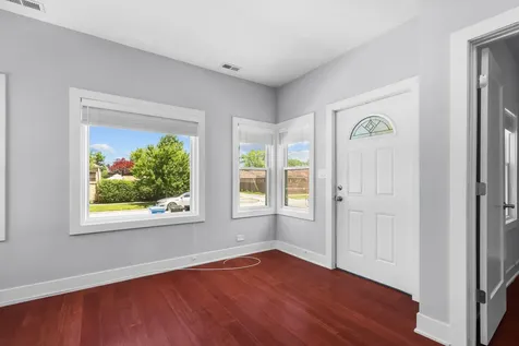 7351 West Barry Avenue Chicago IL 60707