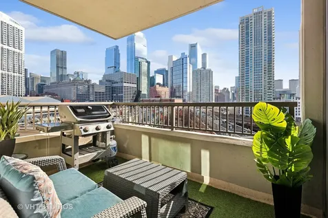 501 North Clinton Street Chicago IL 60654