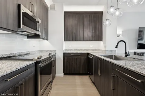 501 North Clinton Street Chicago IL 60654