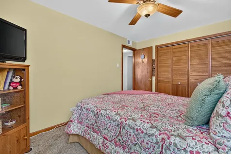 6109 South Neenah Avenue Chicago IL 60638