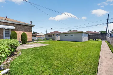 6109 South Neenah Avenue Chicago IL 60638