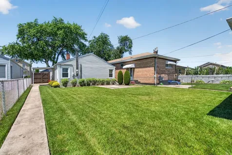 6109 South Neenah Avenue Chicago IL 60638