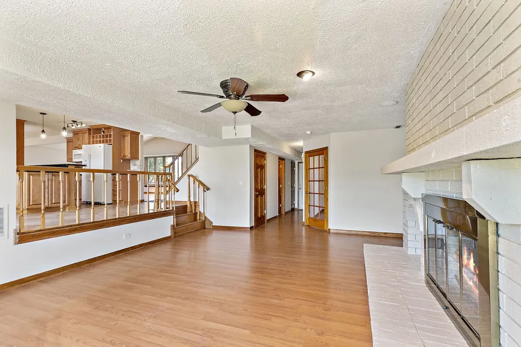 1133 North Thatcher Lane Addison IL 60101