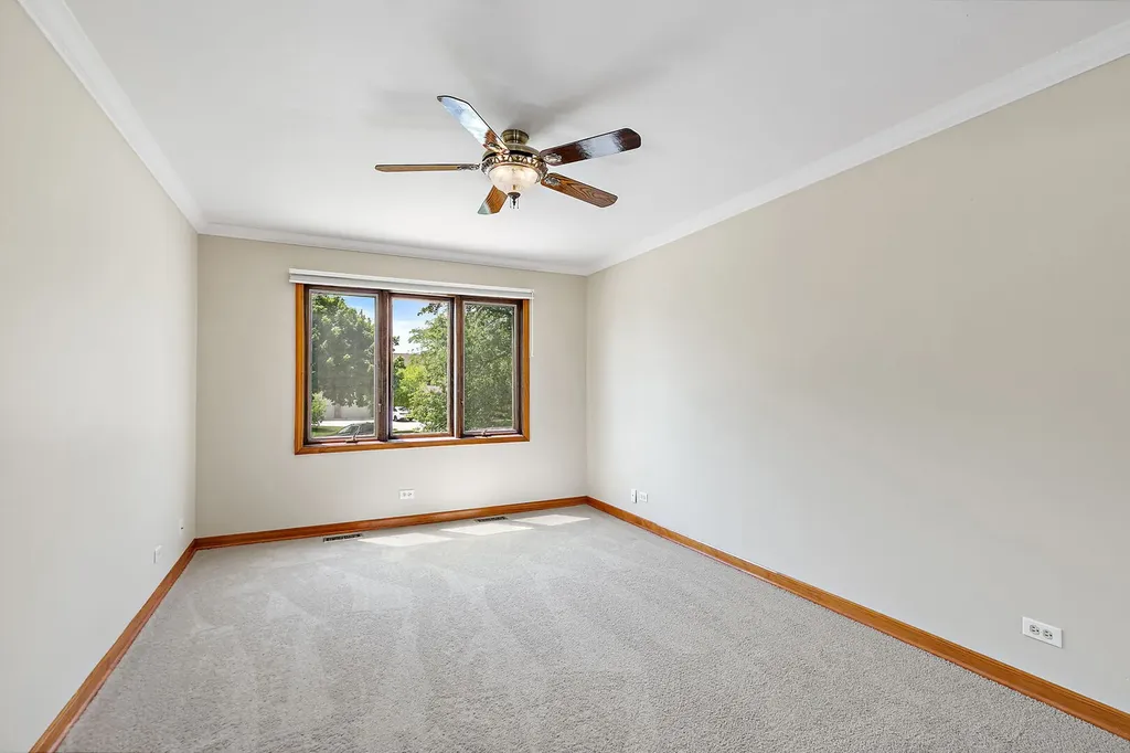1133 North Thatcher Lane Addison IL 60101