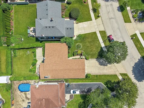 1133 North Thatcher Lane Addison IL 60101