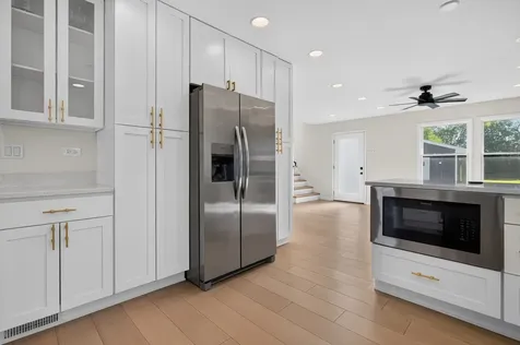 1645 Webster Lane Des Plaines IL 60018