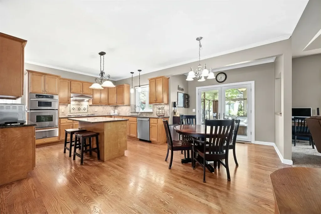 2816 Cordgrass Road Naperville IL 60564