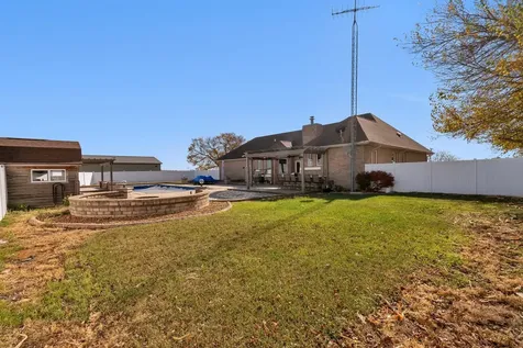 10739 East 3200 North Road Blackstone IL 61313