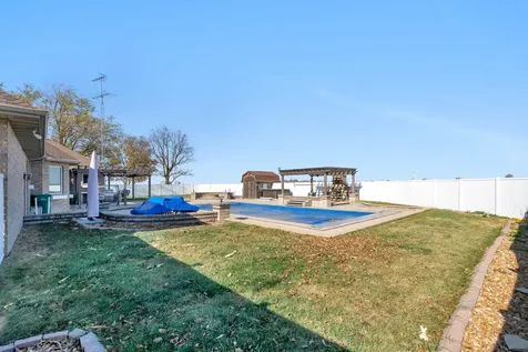 10739 East 3200 North Road Blackstone IL 61313