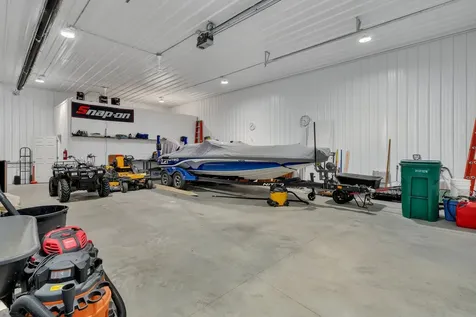 10739 East 3200 North Road Blackstone IL 61313