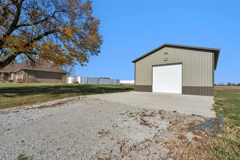 10739 East 3200 North Road Blackstone IL 61313