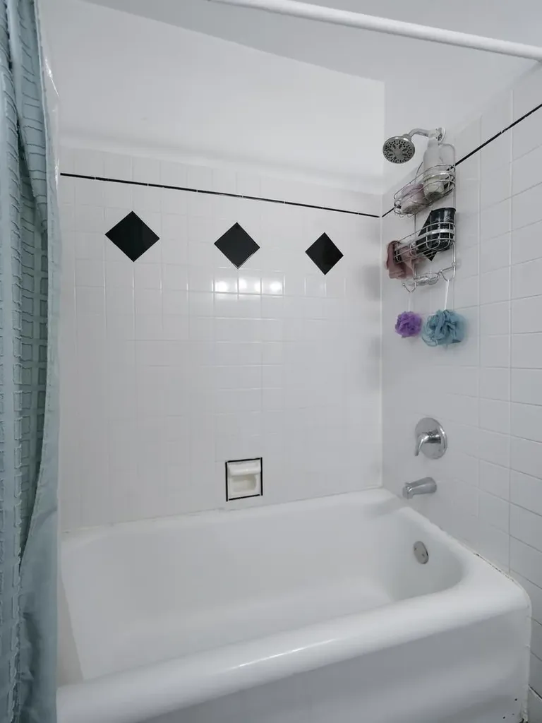 8126 South Chappel Avenue Chicago IL 60617