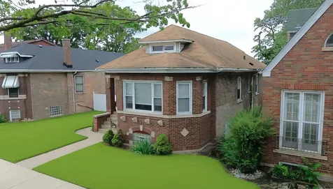 8126 South Chappel Avenue Chicago IL 60617