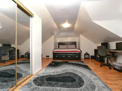 8126 South Chappel Avenue Chicago IL 60617