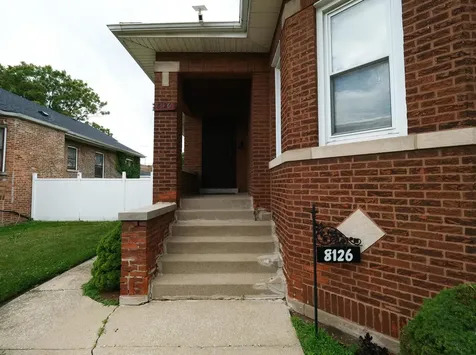 8126 South Chappel Avenue Chicago IL 60617