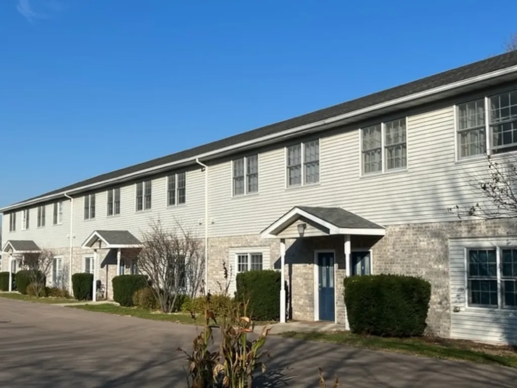 255 North Sacramento Street Sycamore IL 60178