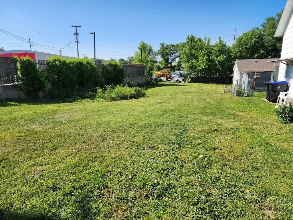 1216 West Market Street Bloomington IL 61701