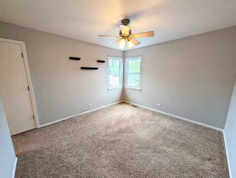 1339 Cranbrook Court Schaumburg IL 60193