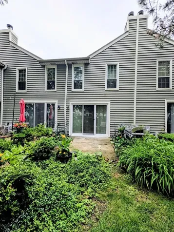 1339 Cranbrook Court Schaumburg IL 60193