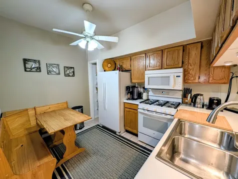 1339 Cranbrook Court Schaumburg IL 60193