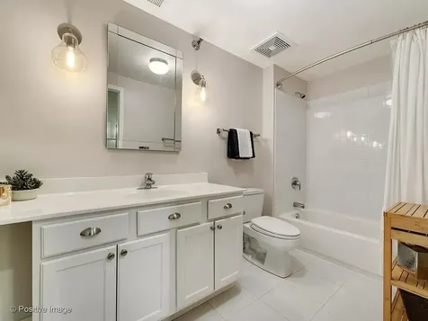 740 West Fulton Street Chicago IL 60661