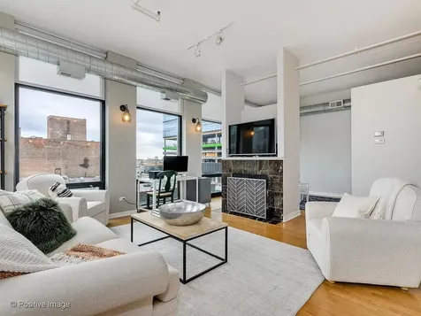 740 West Fulton Street Chicago IL 60661