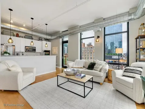 740 West Fulton Street Chicago IL 60661