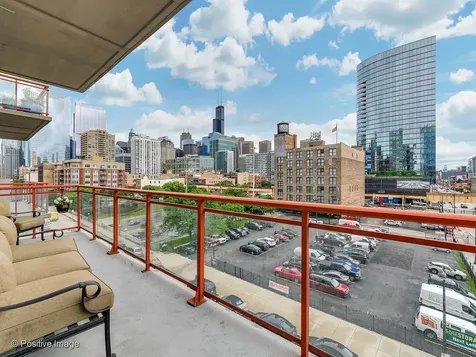 740 West Fulton Street Chicago IL 60661